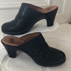 Sofft Black Leather Mules